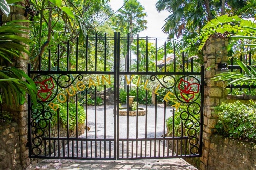 Bougainvillea Retreat image 15