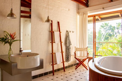 Bougainvillea Retreat image 35