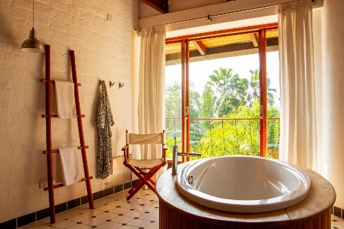 Bougainvillea Retreat image 4